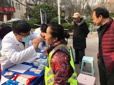 佛山苑社區舉辦愛牙護牙義診活動，為居民健康護航